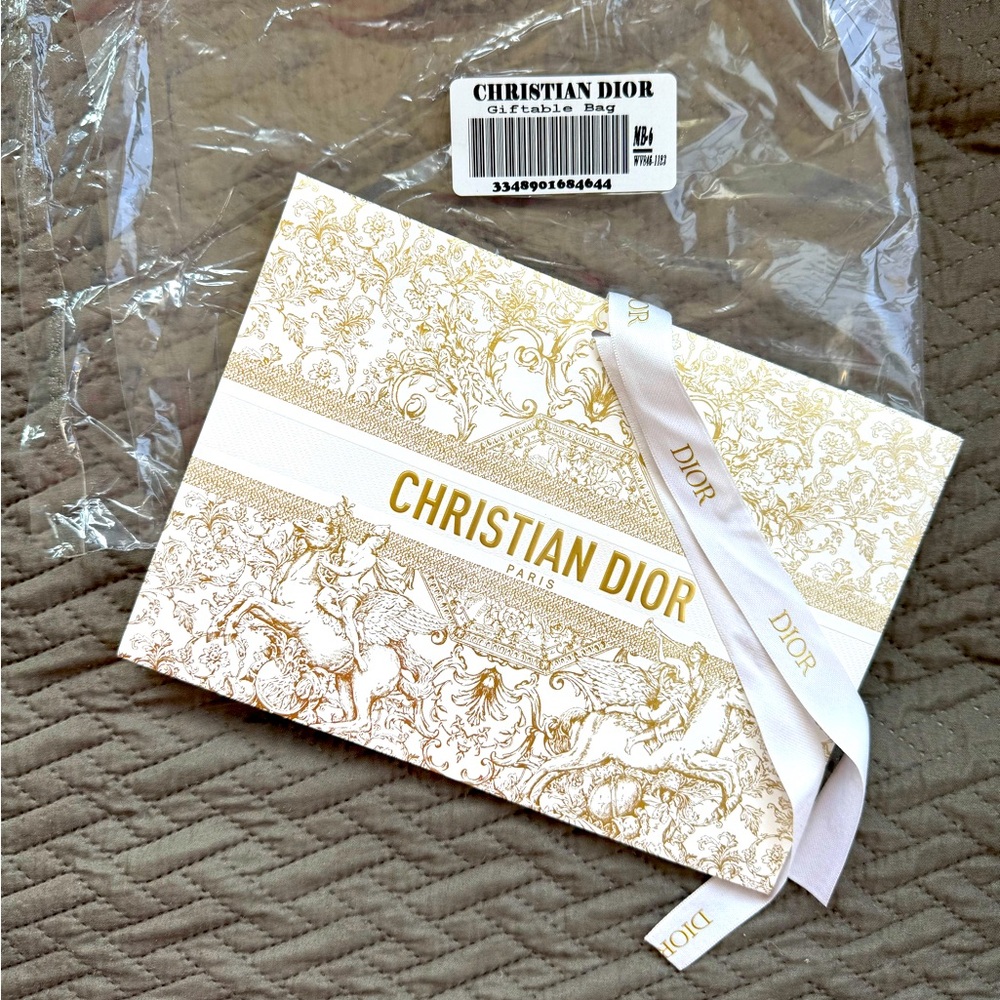 Christian DIOR Holiday Gift Bag ~ Gold & White w/ Ribbon ~ 9.5 x 7 x 3.5 ~ Folds
